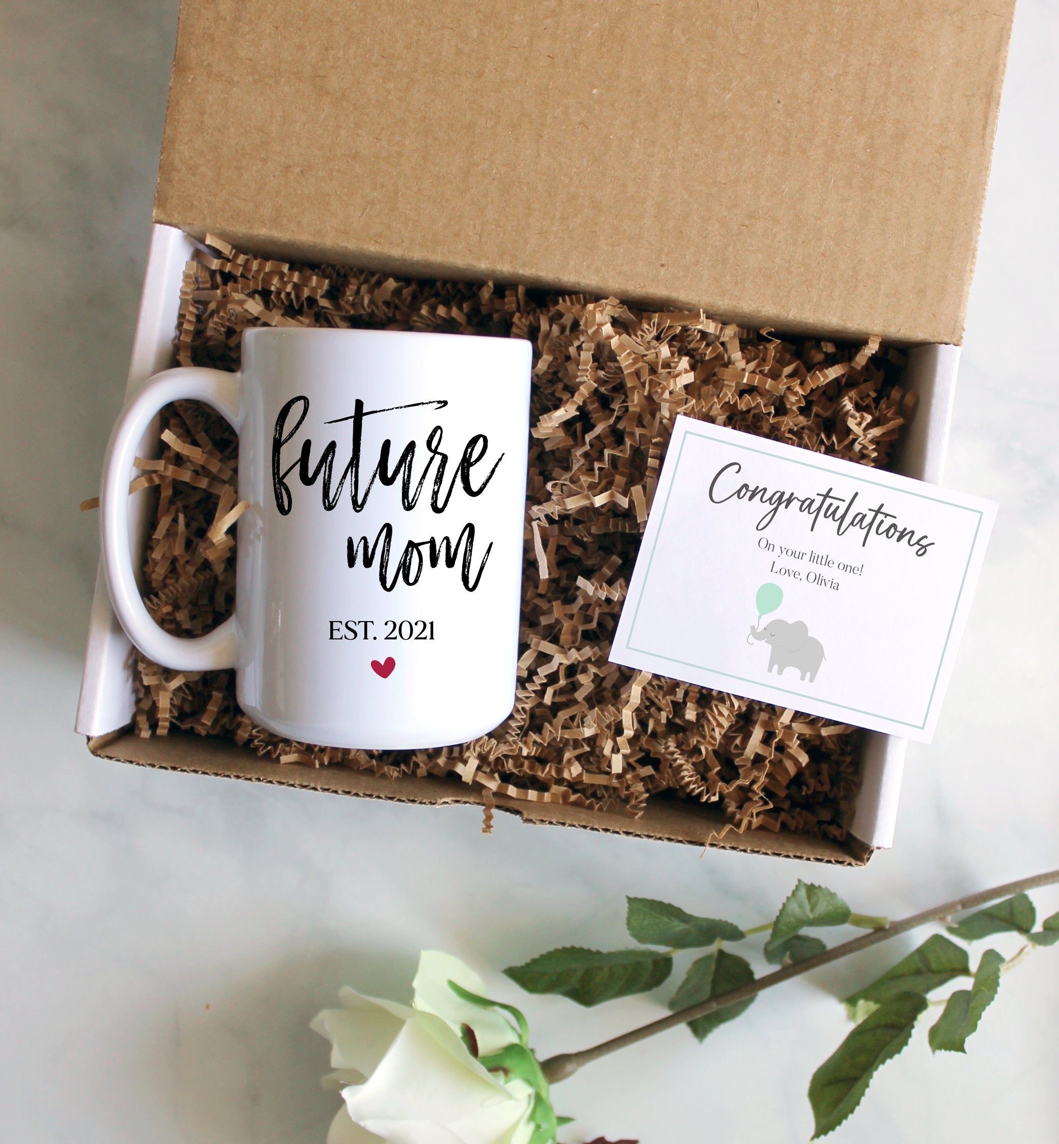 Personalized New Mom Gift Box | Baby Shower Gift, New Parents Gift, New Mom Mug, Expecting Parents, Mom to Be Gift, Future Mom MOM EST